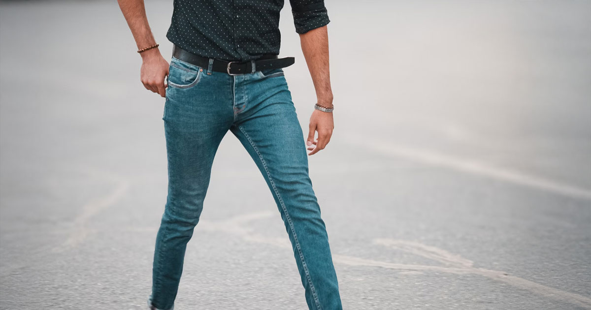 Are tight jeans causing discomfort in your legs? At Spectrum Healthcare, serving North Ryde and Macquarie Park, we frequently see cases of meralgia paresthetica, commonly known as “skinny jean syndrome.”