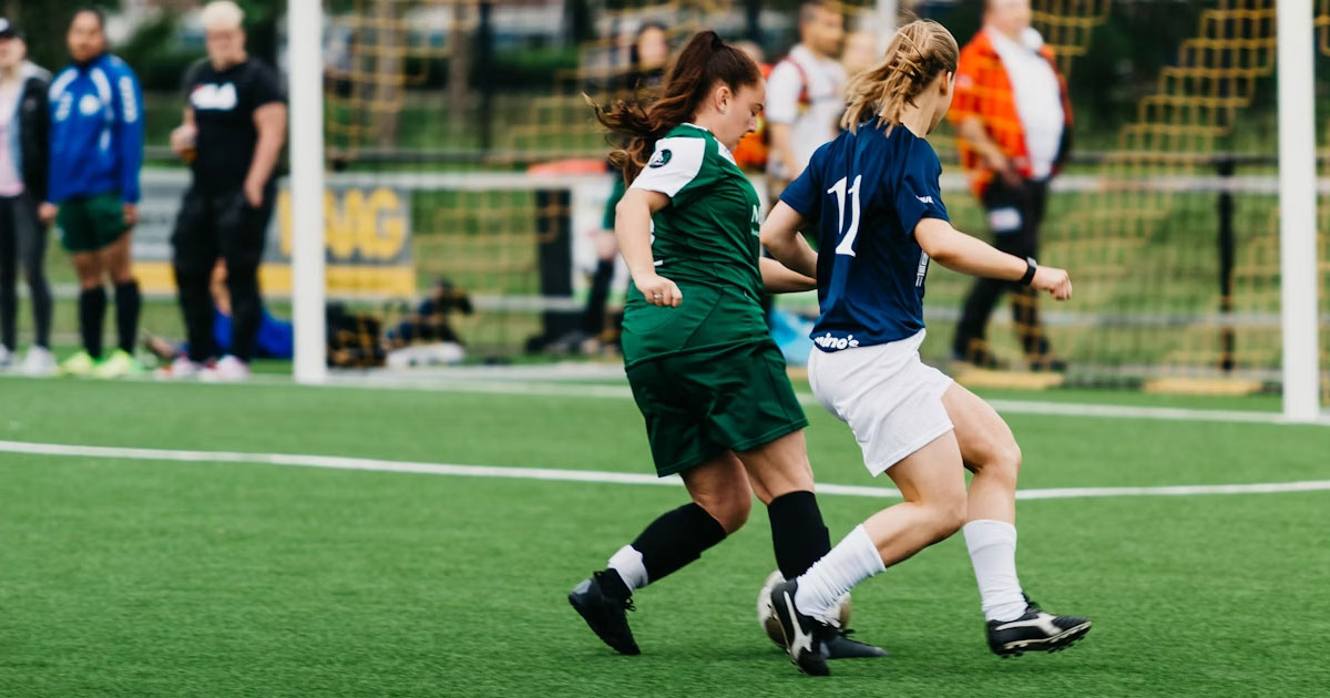 At Spectrum Healthcare, serving the North Ryde, Macquarie Park, and Sydney areas, our team of physiotherapy and chiropractic professionals is experienced in diagnosing and treating bone bruises.
